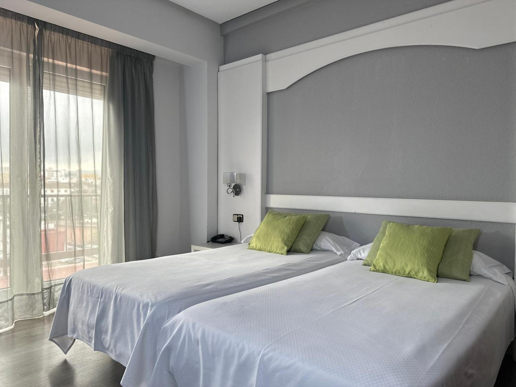 Mir Octavio Otel Algeciras Dış mekan fotoğraf